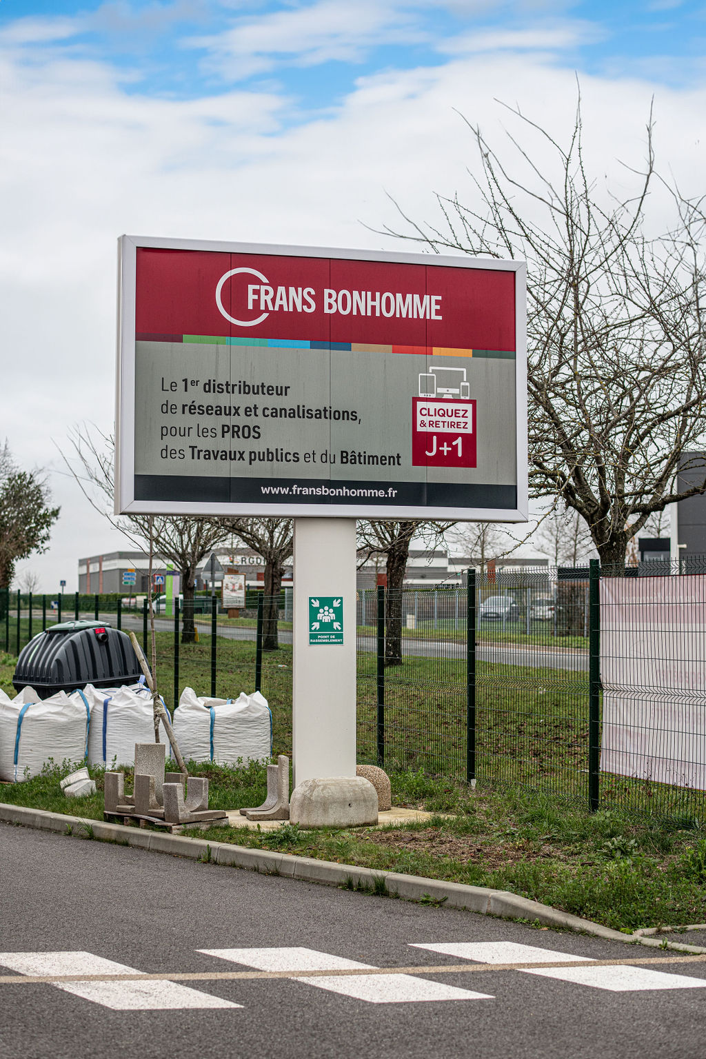 Panneau publicitaire